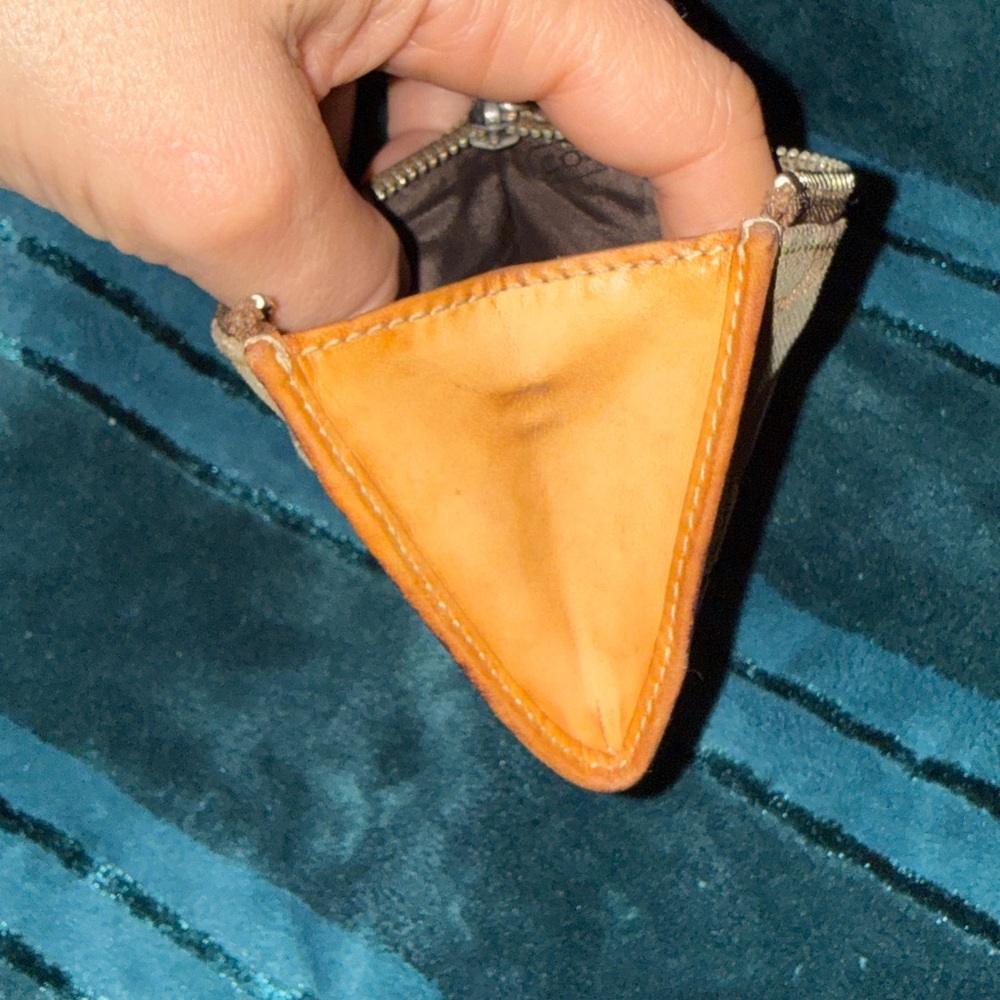 Coach Vintage Signature Brown and Tan Zipper Keychain wallet Vachetta leather - Picture 4 of 7